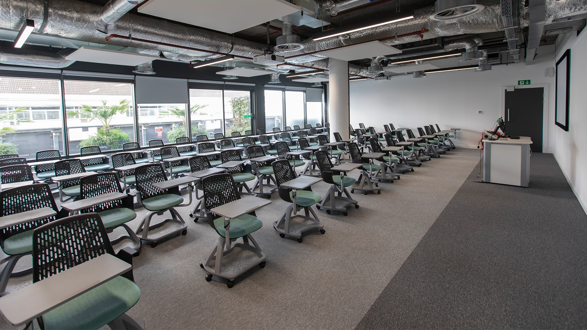 UWS London Campus - Career-Focused Degrees in the Heart of London 1949 uws london campus classroom